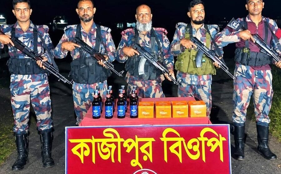 কুষ্টিয়া সীমান্তে বিজিবির অভিযান, ১২ লাখ টাকার ভারতীয় মাদক উদ্ধার