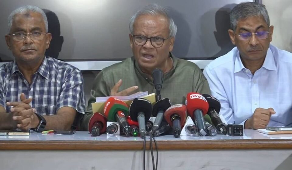 অন্য দেশের চেয়ে বাংলাদেশে জ্বালানি তেলের দাম কম: রিজভী