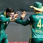 ব্রিটজকের সেঞ্চুরি, মহারাজের ঘূর্ণিতে অস্ট্রেলিয়াকে ৬৭ রানে হারাল দক্ষিণ আফ্রিকা