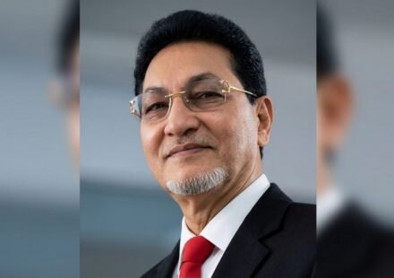 ব্যক্তিগত সফরে মালয়েশিয়া ঘুরে দেশে ফিরলেন চিফ হুইপ নূরুল ইসলাম মনি