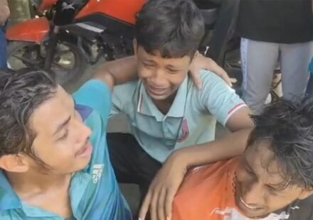 মেঘনায় ট্রলারডুবি: পাশাপাশি কবরে শায়িত একই পরিবারের তিনজন