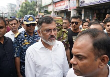 ফুটপাত উদ্ধার অভিযান চলবেই, হামলার পেছনে ফ্যাসিবাদের দোসররা: ডিএনসিসি প্রশাসক