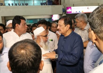 রাজশাহী রেলস্টেশনে হামলাকারীরা দেশের শত্রু: ভূমিমন্ত্রী