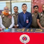 80 gold bars inside shoes, two cabin crew caught at Shahjalal