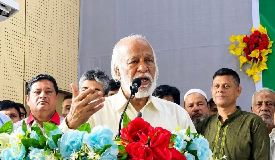 শিক্ষাকে অবহেলা করে উন্নত জাতি গড়া সম্ভব নয়: মঈন খান