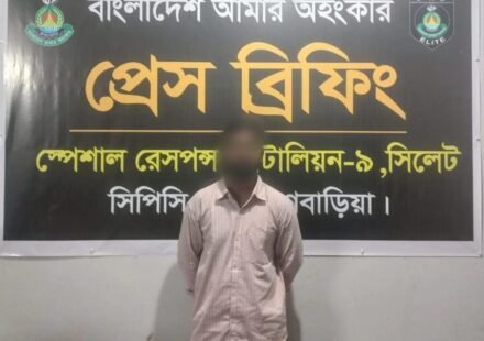 ৫০ লাখ টাকা চাঁদা দাবি ও সিগারেট লুট: চট্টগ্রামের মামলার প্রধান আসামি সরাইলে ধরা