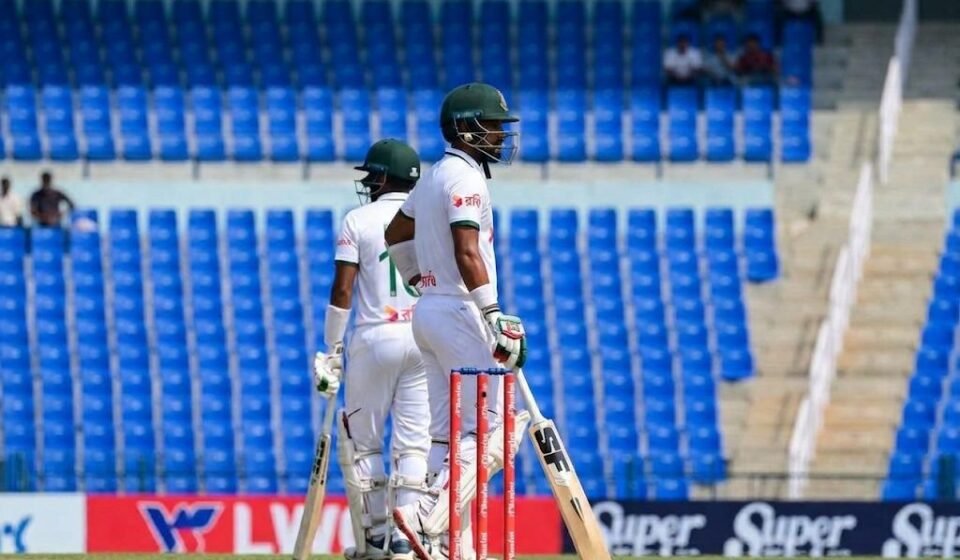 320 for 8: Bangladesh batting on day two in Abu Dhabi, Nayeem and Taijul at the crease