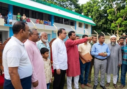 তরুণদের মাদক থেকে দূরে রাখতে সারা দেশে এক হাজার নতুন খেলার মাঠ গড়ার পরিকল্পনা: ত্রাণমন্ত্রী