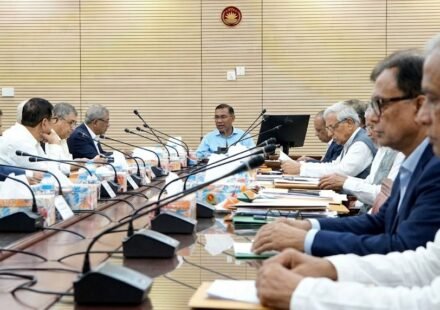 সচিবালয়ে মন্ত্রিপরিষদ বৈঠক শুরু, সভাপতিত্বে প্রধানমন্ত্রী তারেক রহমান