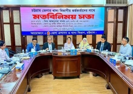 প্রকৃত কৃষকের কাছ থেকে ধান কেনায় জোর দিলেন খাদ্যমন্ত্রী