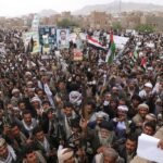 Saudi-led coalition claims it intercepted three ballistic missiles, Houthis say 85 soldiers including 47 Pakistanis captured