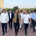 সংসদ ভবন প্রাঙ্গণ ঘুরে দেখলেন প্রধানমন্ত্রী, সবুজায়ন ও দ্রুত সংস্কারের নির্দেশ