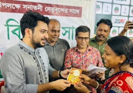 সংসদ ও রাজপথে প্রতিবাদের ঘোষণা নাহিদের, শান্তিপূর্ণ দুর্গাপূজার প্রত্যাশা