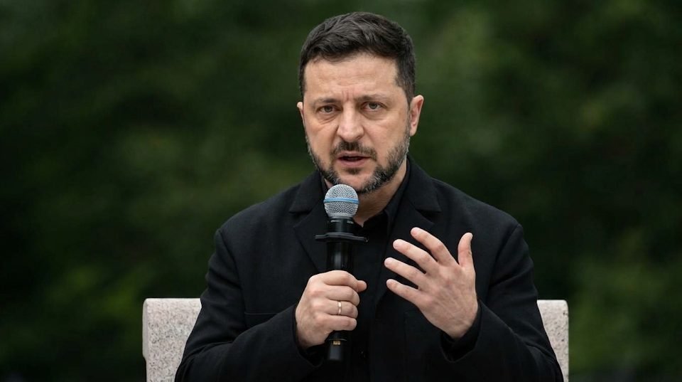 Zelensky announces fresh strikes on Russian refineries