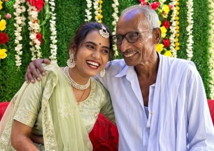 ৪৫ বছরের বয়সের ব্যবধান উপেক্ষা করে বাগদান সারলেন তাঁরা