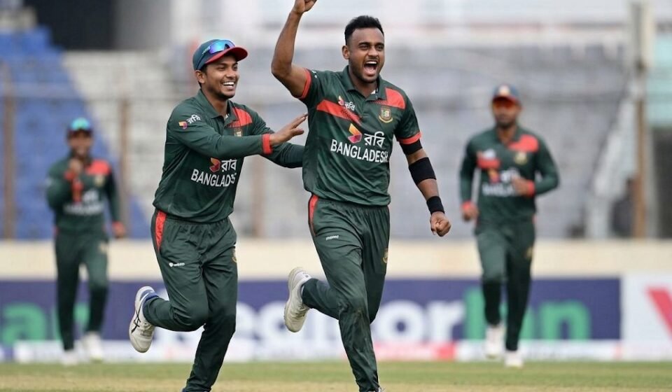 দুই ধাপ এগিয়ে ১১তম শরিফুল, তাসকিনের লাফ ৯ ধাপ