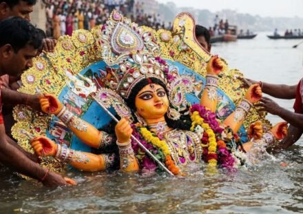 Procession from Dhakeshwari, most idols to be immersed at Waizghat