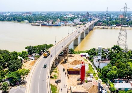 মঙ্গল-বুধবার ডেমরা সেতু এড়িয়ে চলার অনুরোধ হাইওয়ে পুলিশের