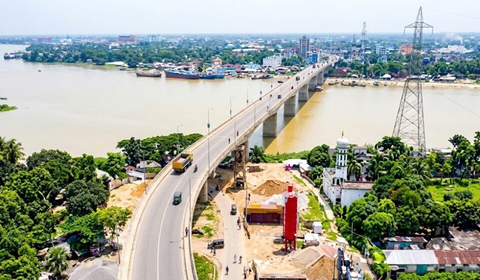 মঙ্গল-বুধবার ডেমরা সেতু এড়িয়ে চলার অনুরোধ হাইওয়ে পুলিশের