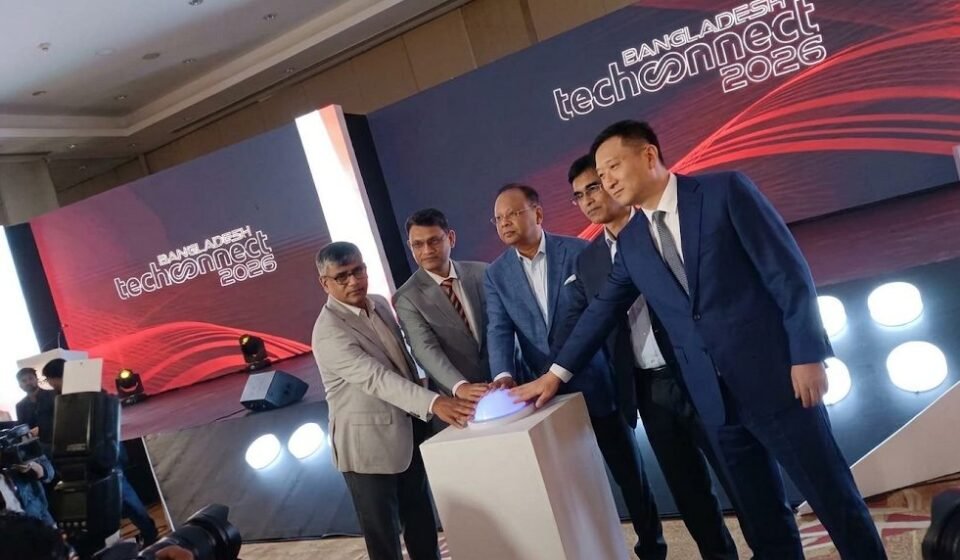 ১০ লাখ কর্মসংস্থান আর এআইয়ের আঞ্চলিক কেন্দ্র: পাঁচ বছরের ডিজিটাল লক্ষ্য জানালেন টেলিযোগাযোগমন্ত্রী