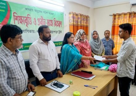 Tk 1,500 each: 63 elderly people in Bogura receive allowances, 33 students scholarships from Moonlight Development Society
