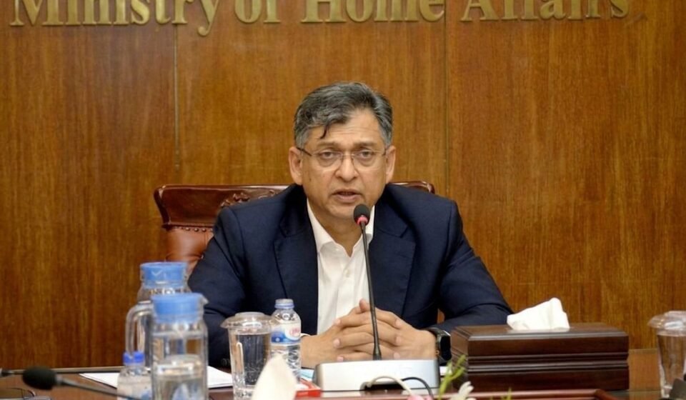 গুমের শিকার পরিবারগুলোর কথা শুনল সংবিধান সংশোধন কমিটি, প্রতিরোধে সংবিধান ও আইনে ব্যবস্থার আশ্বাস