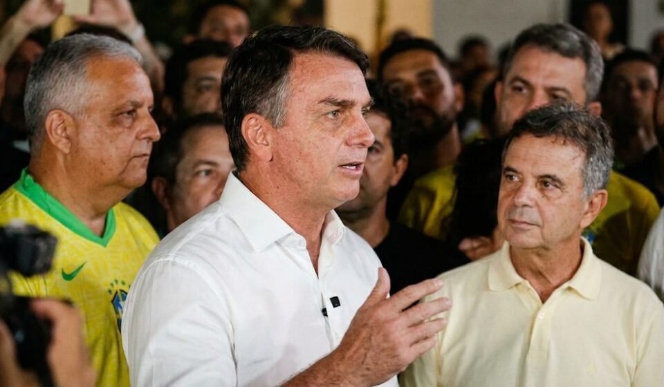 'I am the leader': Flavio Bolsonaro in Miami after election defeat, accuses Lula of a coup