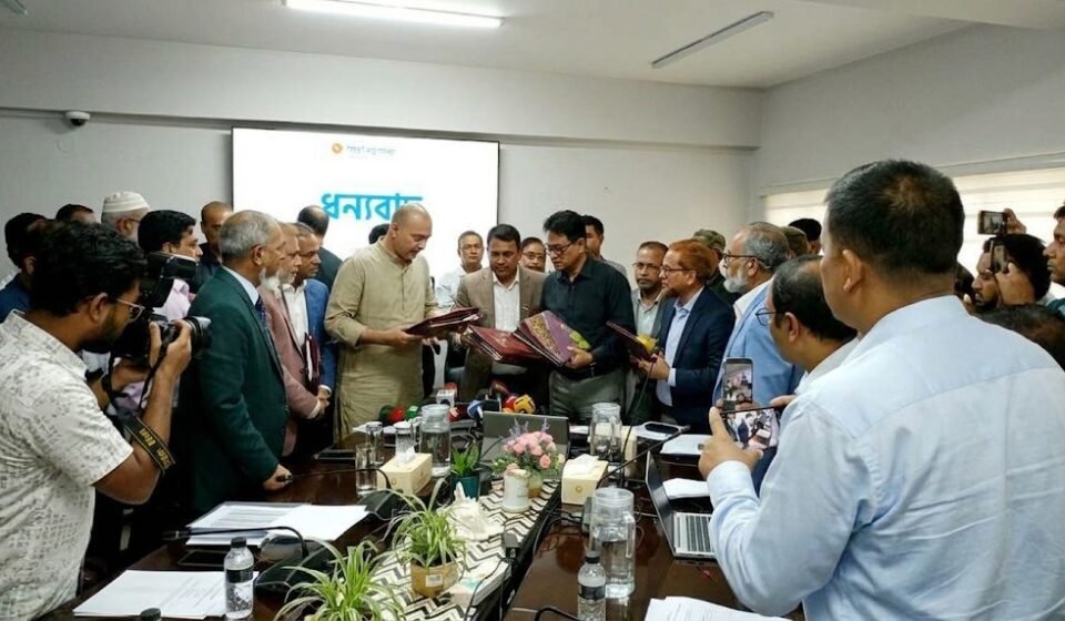 এইচএসসিতে এক-দুই বিষয়ে ফেল করলে এক মাসের মধ্যে আবার পরীক্ষার সুযোগ, পাসের হার ৫২.১২ শতাংশ